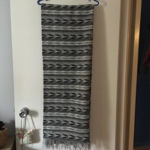 ROYAL SPEYSIDE Black + White Print Pure Wool Fringed Lap Blanket Throw